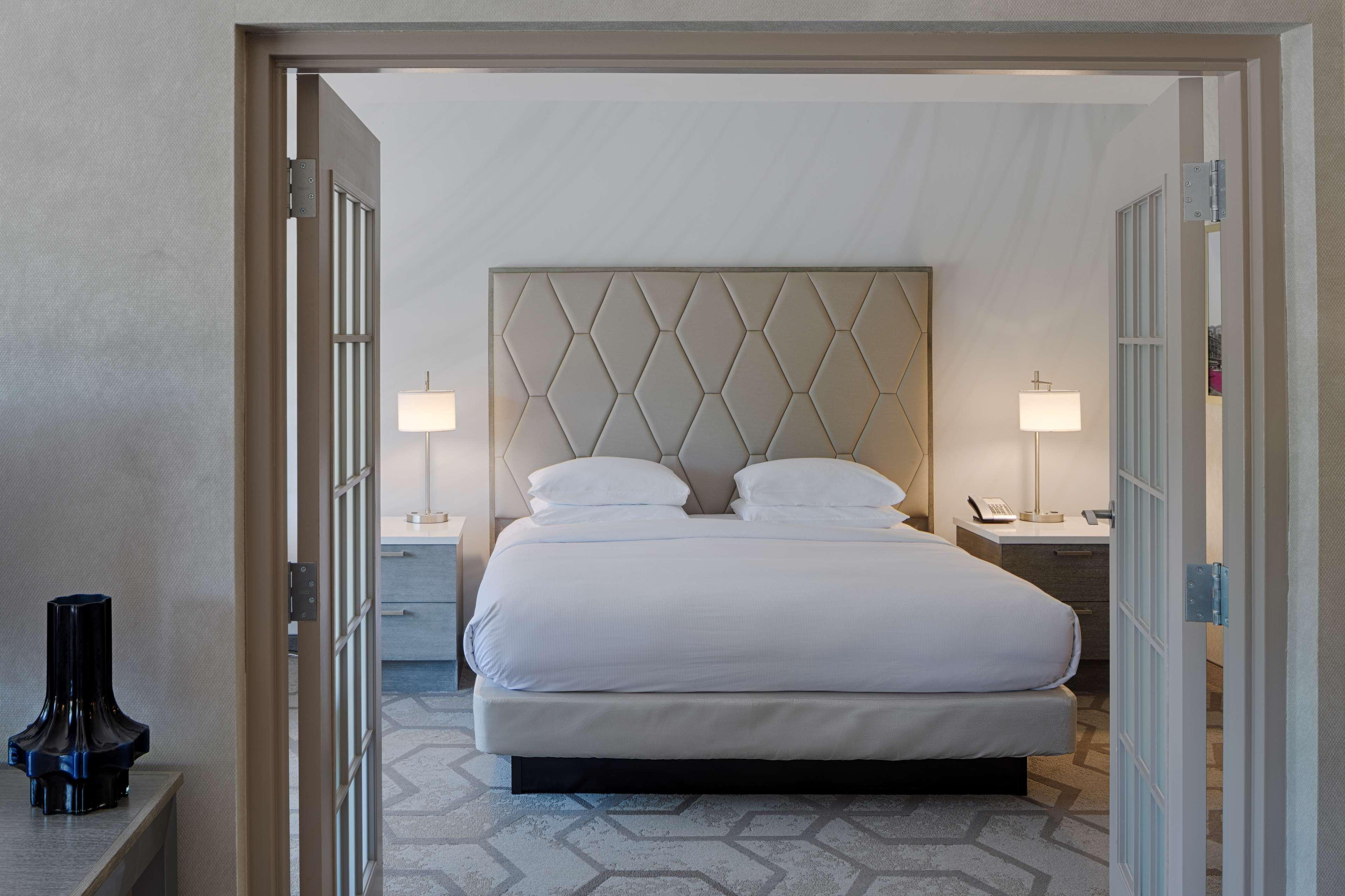 Hotel The Kingsley Bloomfield Hills - A Doubletree By Hilton Esterno foto