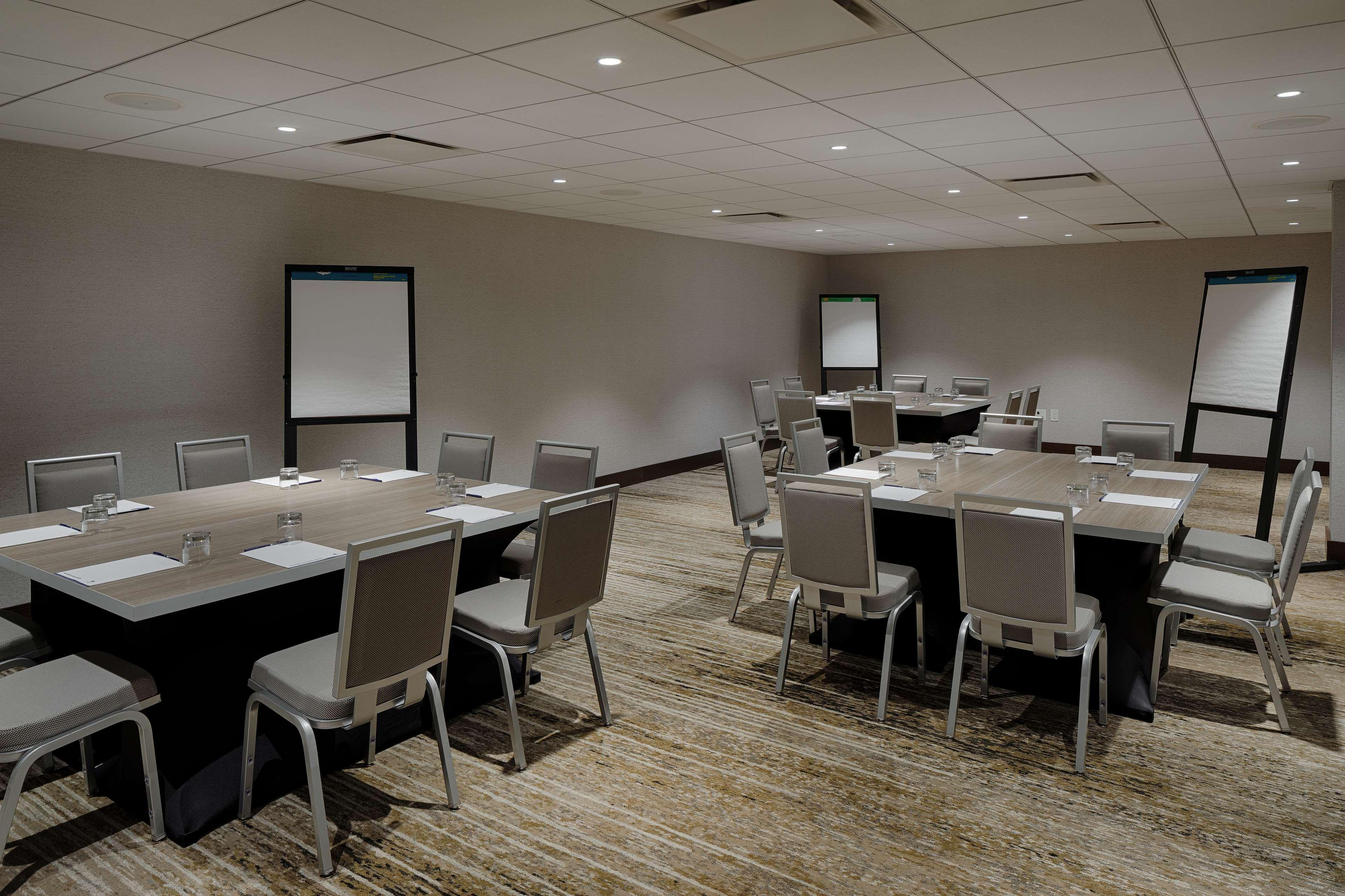 Hotel The Kingsley Bloomfield Hills - A Doubletree By Hilton Esterno foto